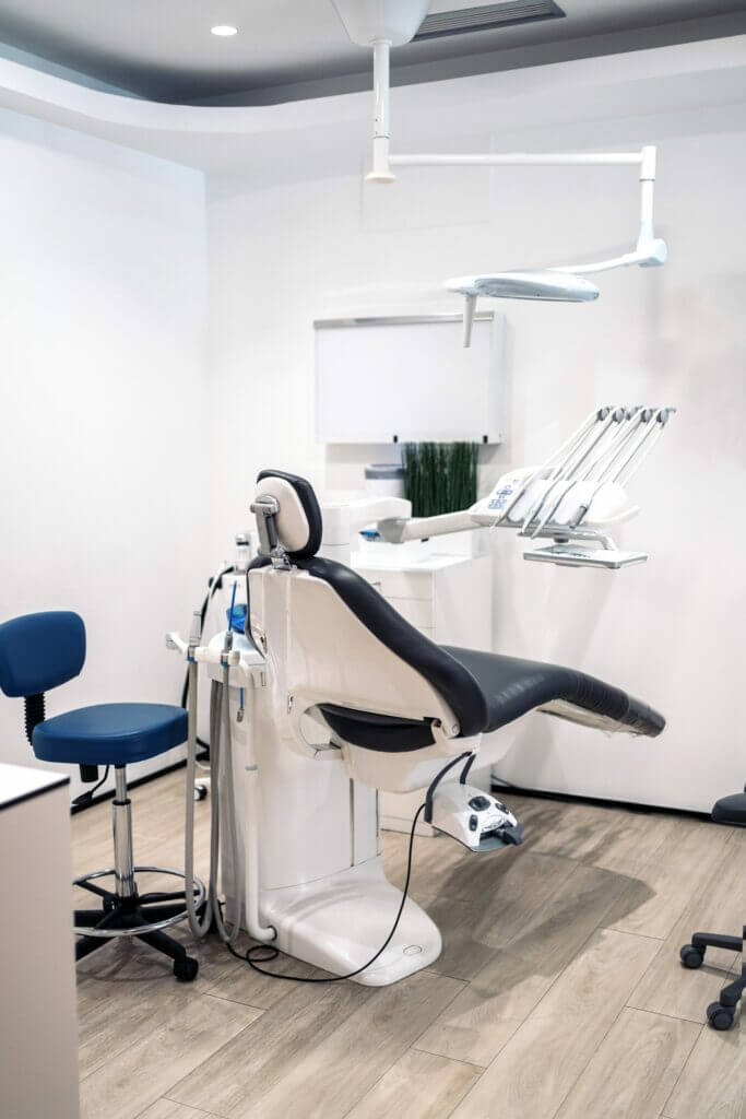 modern-dental-clinic-inside-portrait-2023-11-27-04-50-41-utc-scaled.jpg